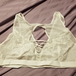 Torrid White Sheer Lace & Mesh Bralette size 3